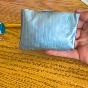 Squishy comment how many